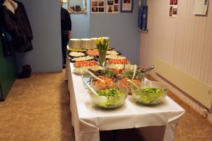 Röyläntuvan kattaus