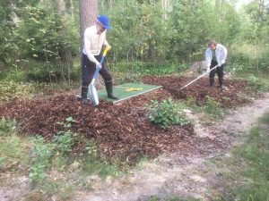 Heittopaikkojen viimeistelyä